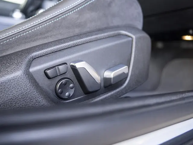 BMW 2 Serie Coupé M2 Competition 2020 Benzine 38