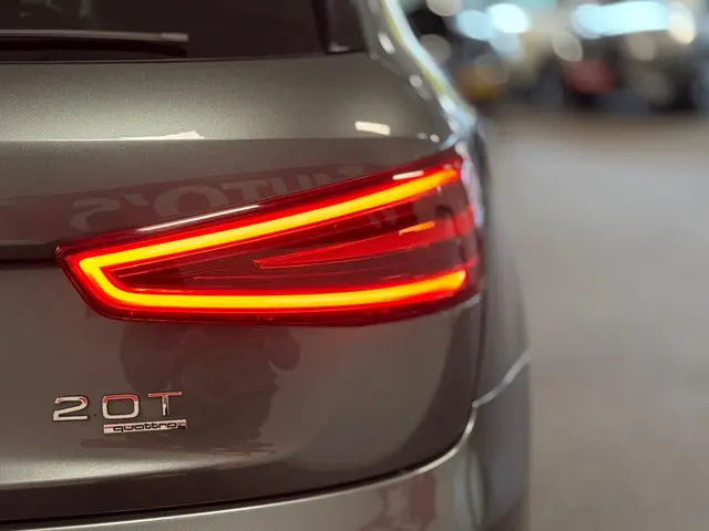 Audi Q3 2.0 TFSI quattro Pro Line S 2014 Benzine 10