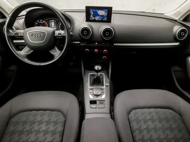 Audi A3 1.4 TFSI Sport Black Edition 2016 Benzine 6
