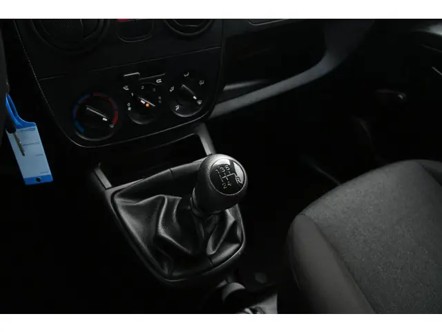 Fiat Fiorino 1.4 SX | AIRCO | BLUETOOTH 2018 Benzine 18