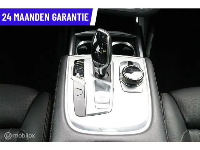 BMW 7 Serie 750Li xDrive High Executive 2015 Benzine 28