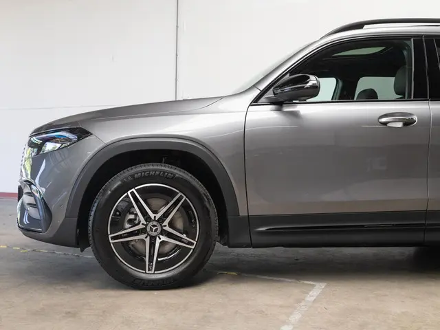 Mercedes-Benz EQB 250+ AMG Line LIMITED 2025 Elektrisch 4