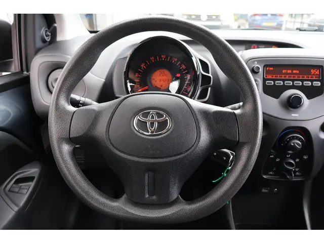 Toyota Aygo 1.0 x-fun 2019 Benzine 21