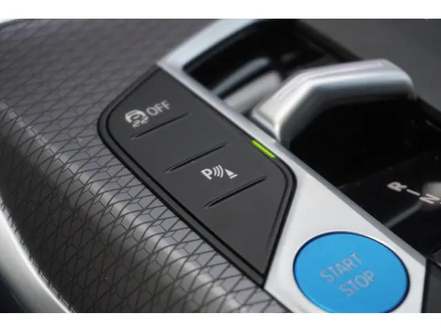 BMW i4 eDrive35 2025 Elektrisch 15