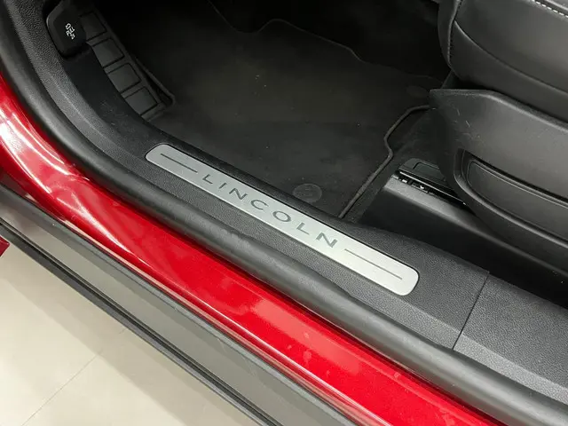 Lincoln Corsair 2.0T Reserve 2021 Benzine 18