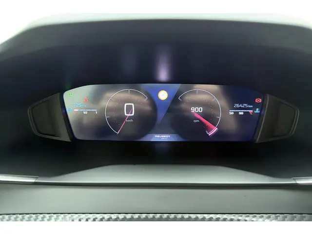 Peugeot 2008 1.2 PureTech 100 Allure 2024 Benzine 20