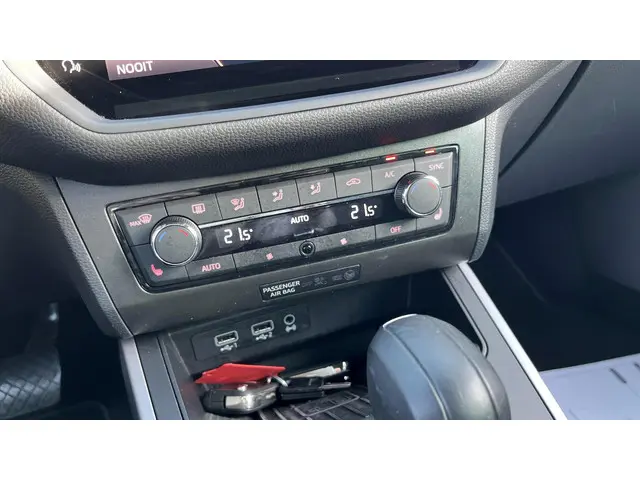 SEAT Arona 1.0 TSI FR Business Intense 2019 Benzine 16