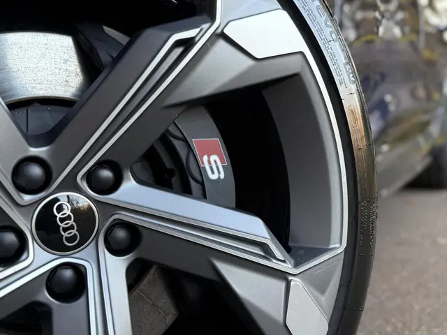 Audi e-tron S quattro 95 kWh 2021 Elektrisch 14