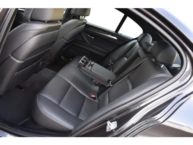 BMW 5 Serie 528i High Executive NAP 2014 Benzine 10