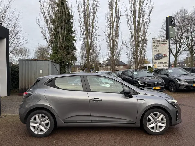 Renault Clio 1.0 TCe 90 GPF evolution 2025!! 2025 Benzine 4