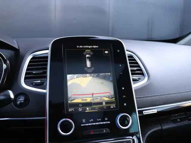 Renault Espace 1.6 dCi Initiale Paris 7p. 2018 Diesel 10