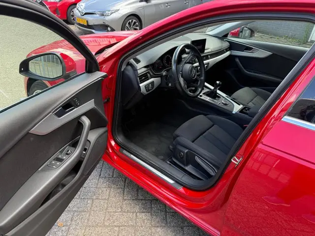 Audi A4 AVANT 2.0 TDI ultra Design Pro Line 2016 Diesel 7