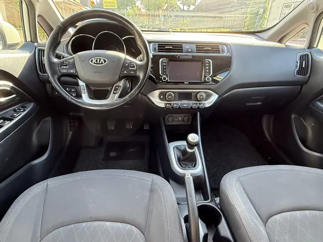 Kia Rio 1.2 CVVT ExecutiveLine 2016 Benzine 8