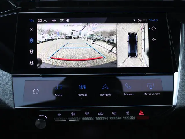 Peugeot 408 1.6 HYbrid 225 EAT8 GT 2025 Hybride Benzine 9