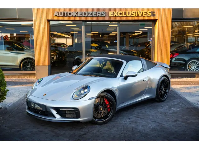 Porsche 911 3.0 Targa 4 GTS 2023 Benzine 35