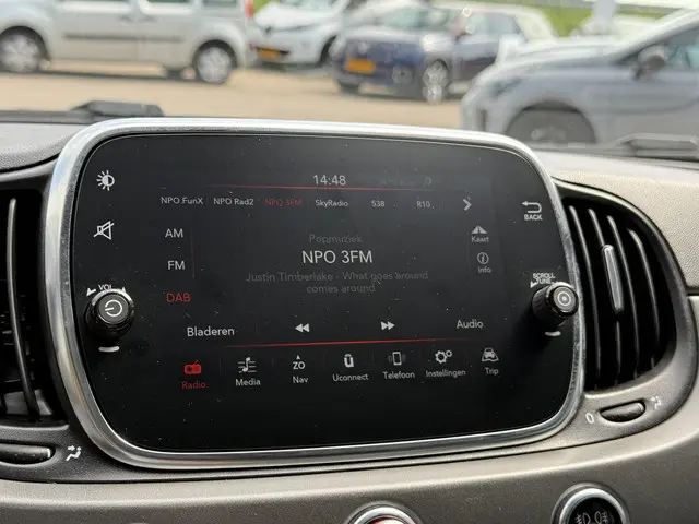 Fiat 500 1.0 Hybrid Rockstar 2021 Benzine 24