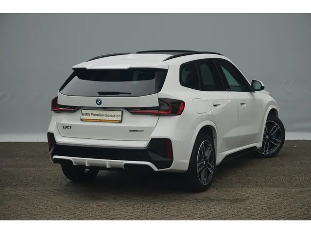 BMW iX1 eDrive20 M Sport 2025 Elektrisch 3