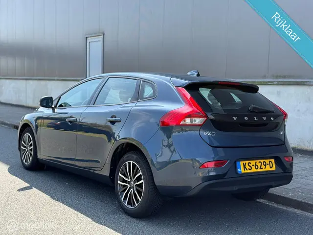 Volvo V40 2.0 D2 Kinetic * Zeer Nette Auto * 2016 Diesel 23