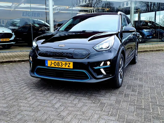 Kia e-Niro ExecutiveLine 64 kWh 2020 Elektrisch 4
