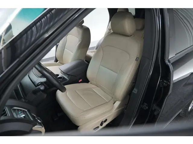 Ford Explorer XLT 2.3 Ecoboost 2019 Benzine 28