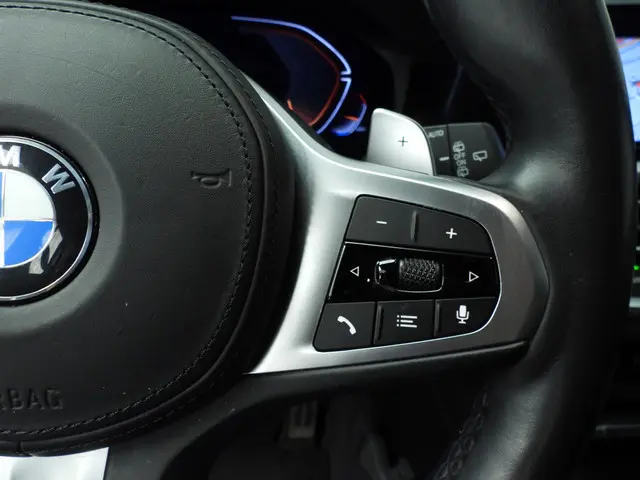 BMW 3 Serie Touring 318i 2022 Benzine 15