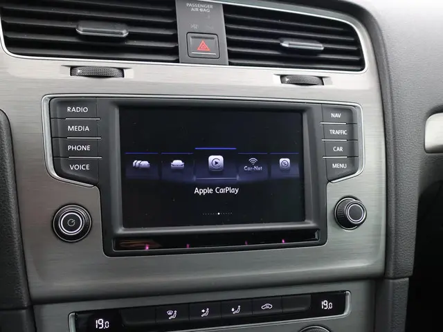 Volkswagen Golf 1.0 TSI 116 PK + CARPLAY | DAB | 2017 Benzine 20