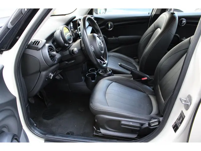 MINI One Mini 1.2 Business 2016 Benzine 15