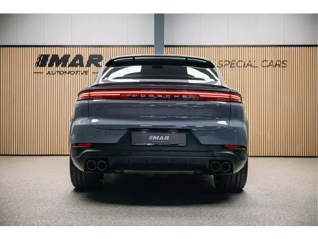 Porsche Cayenne Coupé 3.0 E-Hybrid 2024 Hybride Benzine 10