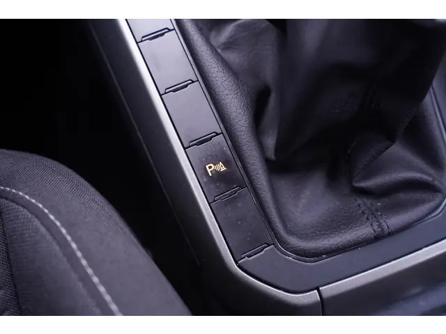 Volkswagen Polo 1.0 TSI Comfortline 2021 Benzine 37