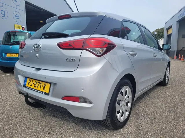 Hyundai i20 1.0 T-GDI Comfort 2017 Benzine 13