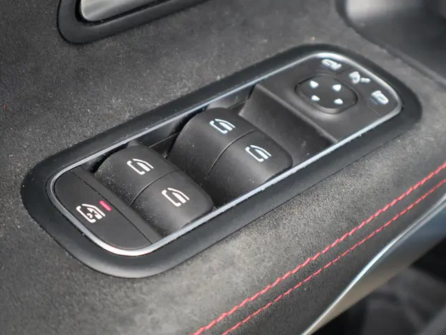 Mercedes-Benz A-Klasse 200 Premium Plus 2020 Benzine 13