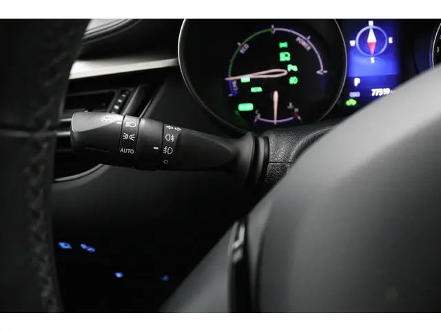 Toyota C-HR 1.8 Hybrid Style 2018 Hybride Benzine 33