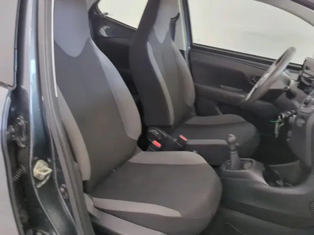Toyota Aygo 1.0 VVT-i x-fun 2019 Benzine 4
