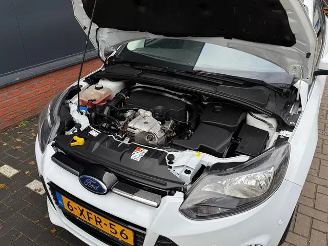 Ford Focus Wagon 1.0 EcoBoost Edition Plus 2014 Benzine 37