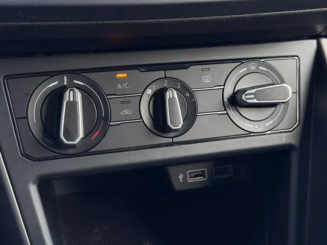 Volkswagen Polo 1.0 TSI Beats 2019 Benzine 21