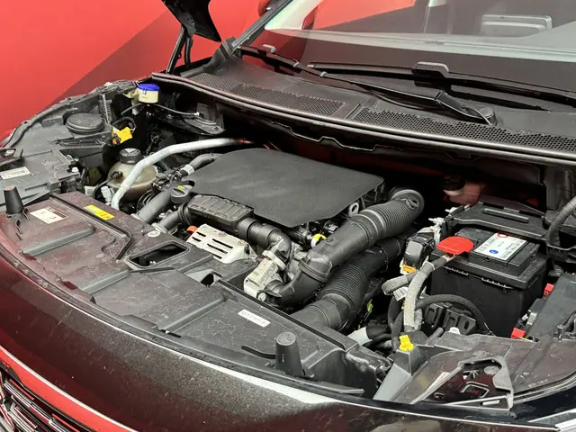 Peugeot 5008 1.2 PureTech Active 2017 Benzine