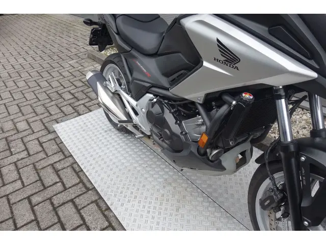 Honda NC 750 X ABS 2016 Benzine 8