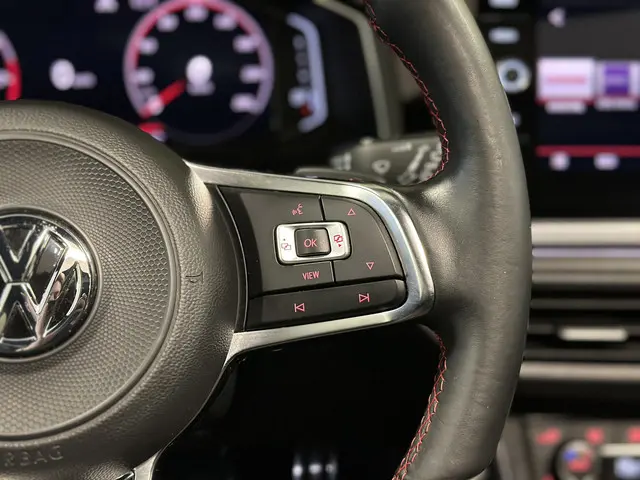 Volkswagen Polo 2.0 TSI GTI 2018 Benzine 12