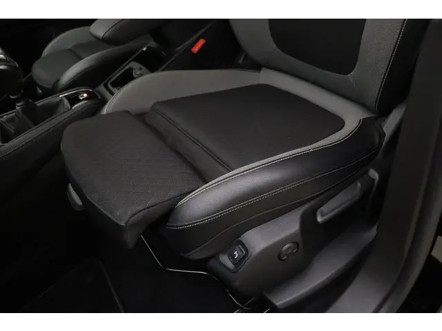 Opel Grandland X 1.2 Turbo Business + 2019 Benzine 18