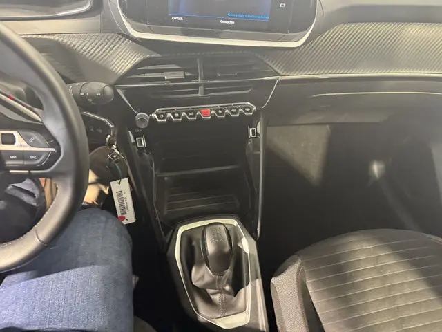 Peugeot 208 1.2 PureTech Active 2021 Benzine 25