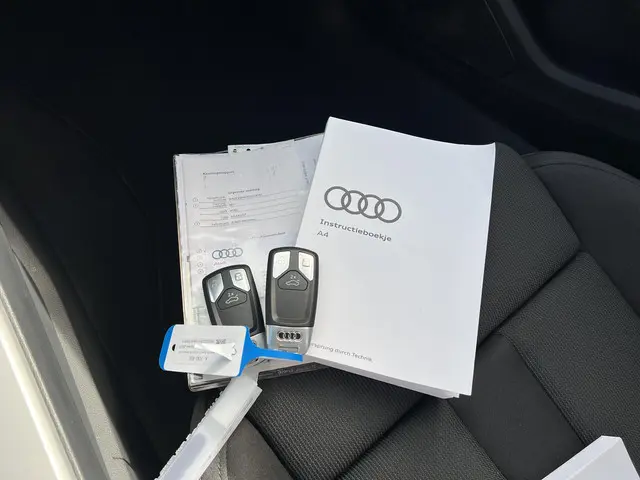 Audi A4 Avant 35 TFSI Business Edition 2021 Benzine 15