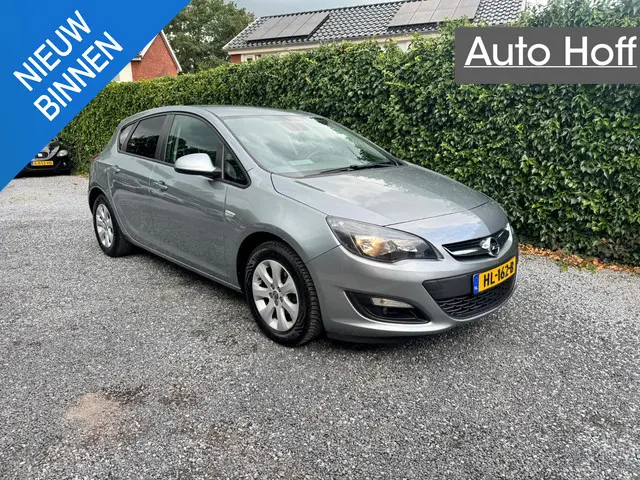 Opel Astra 1.4 Blitz 2015 Benzine 1