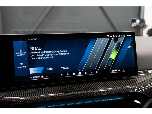 BMW M3 Touring xDrive Competition 2024 Benzine 38