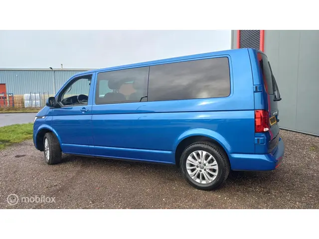 Volkswagen Transporter 2.0 TDI L2H1 30 DC 2020 Diesel 4