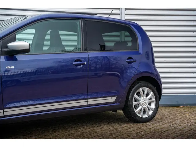 Volkswagen up! 1.0 high up! 2015 Benzine 27