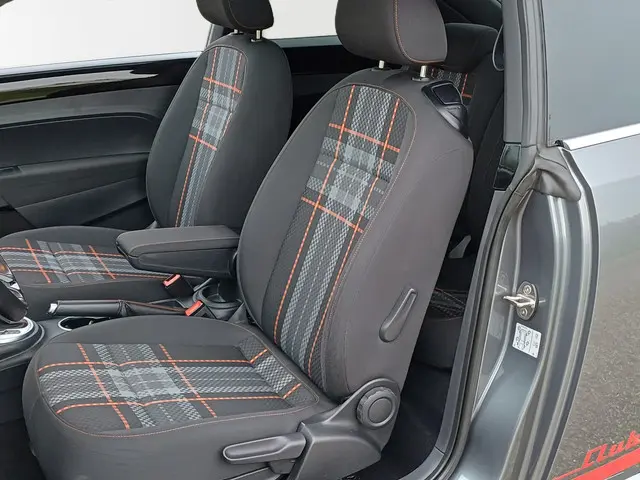 Volkswagen Beetle 1.2 TSI Club 2016 Benzine 2