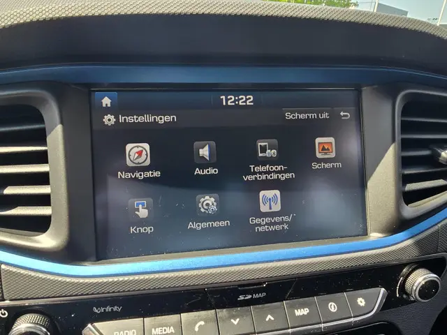Hyundai IONIQ 1.6 GDi i-Motion 2018 Hybride Benzine 18
