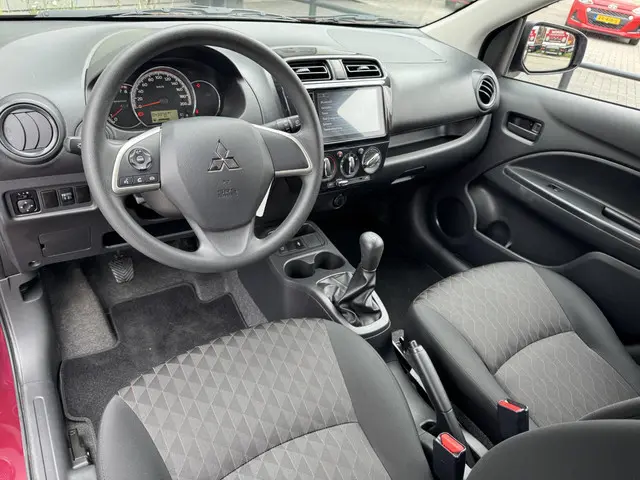 Mitsubishi Space Star 1.2 Connect+ 2024 Benzine 10