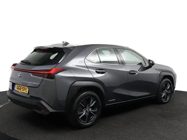 Lexus UX 2