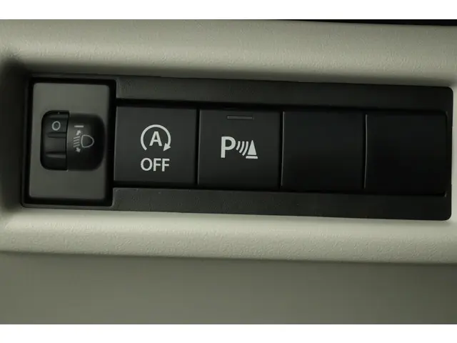 Suzuki Swift 1.2 Select Smart Hybrid 2025 Benzine 30